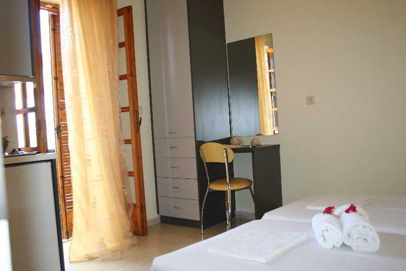 Nikas Rooms & Apartments 斯陶帕 外观 照片